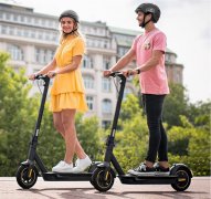 小米代步神器上新：65km长续航 防扎真空胎