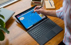 微软Surface7或采用全新铰链支架 双屏幕也很有可能