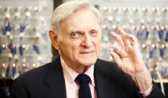 没有他就没有移动, 97岁二战老兵终获诺奖