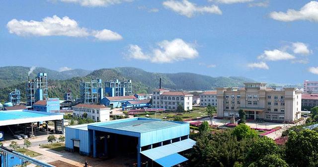 日本制裁掐住韩国半导体产业的咽喉，中国企业帮忙造了个"备胎"