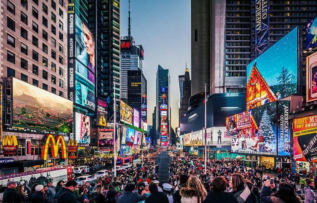 这个榜单，为什么苹果领先华为5个麦当劳？