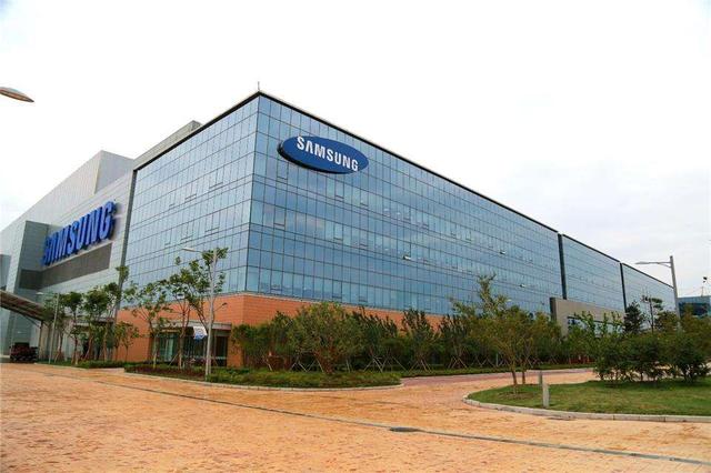 iPhone11全球热卖，三星大赚一笔，中国企业收益颇丰