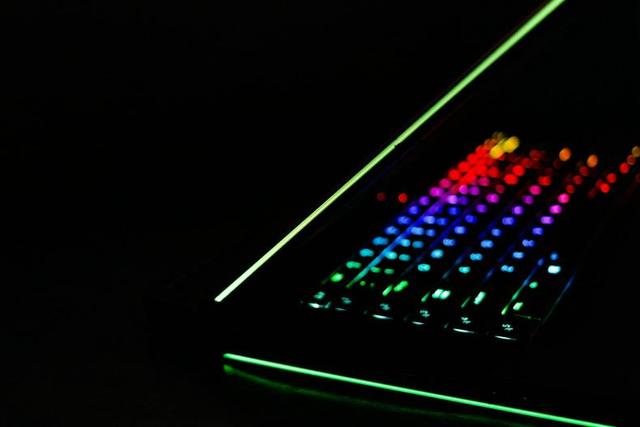 什么叫机皇？这就叫机皇--AW17R5