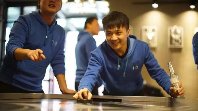 新媒体也面临“用人荒”,听说95前都被嫌弃了!