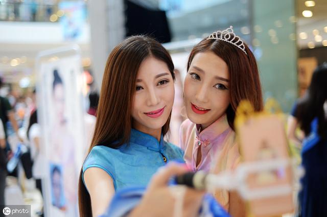 抖音“种草”带来快感的同时，我们该如何思考当下？