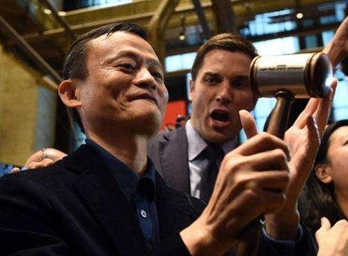 为什么说阿里回归香港上市，会对腾讯股价造成巨大冲击？