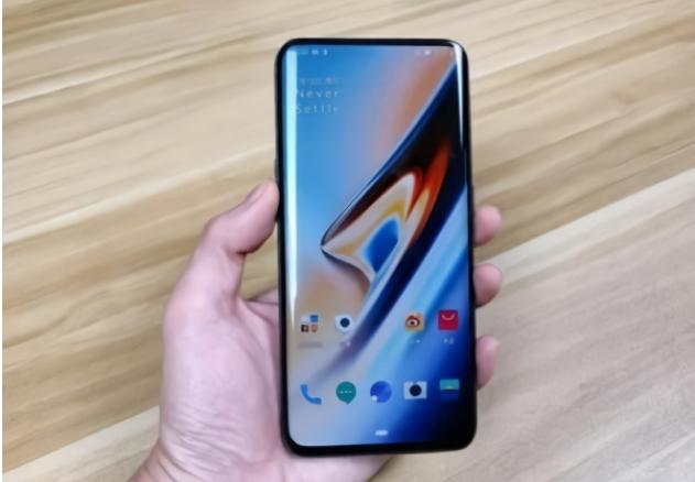 换机预算低：三款入手不亏旗舰机，省钱又实在