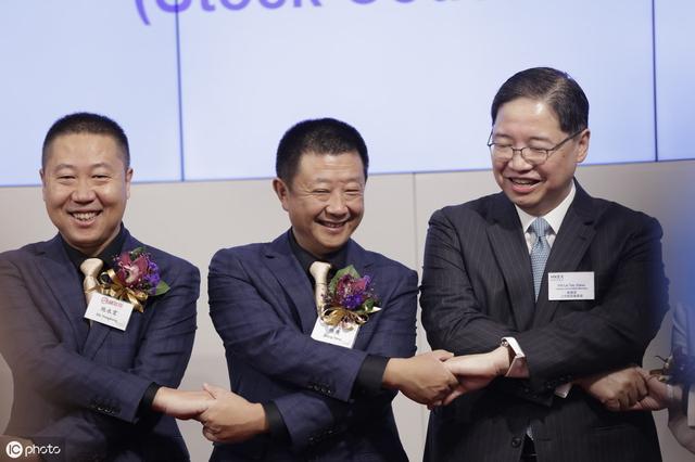 张勇劝退合伙人，2位女创始人早早退出，海底捞股权历史