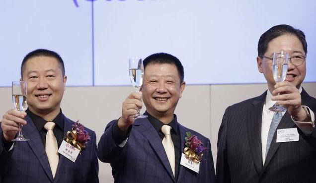 张勇劝退合伙人，2位女创始人早早退出，海底捞股权历史