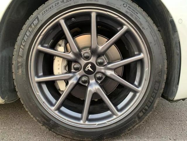 5个月12554公里，带你了解真实的特斯拉Model 3