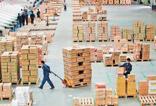 这几年京东整体亏损很严重，为什么从来都不差钱？看完你就懂了