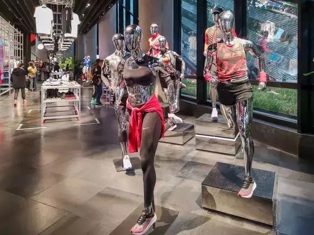 未来10年,会赚钱的实体店都有这5个特点