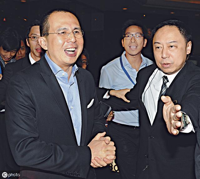 李泽楷当初不卖腾讯股权的话，现在能超越李嘉诚吗？