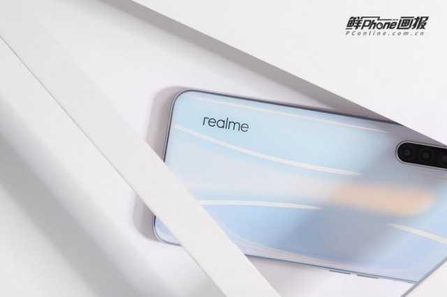 千元机也能做到面面俱到，这几款手机考虑下