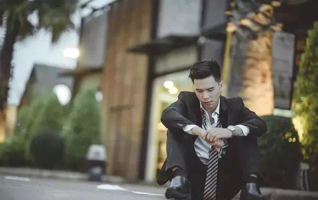 百度员工哀叹:两套房一辆车400w存款,互联网熬出一身病