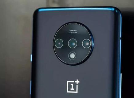 十月份手机流畅度排行榜，一加在排前三名，实力不俗