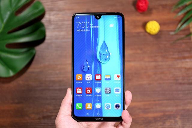 拿出去很有面子的四款手机，最便宜的一款只要999