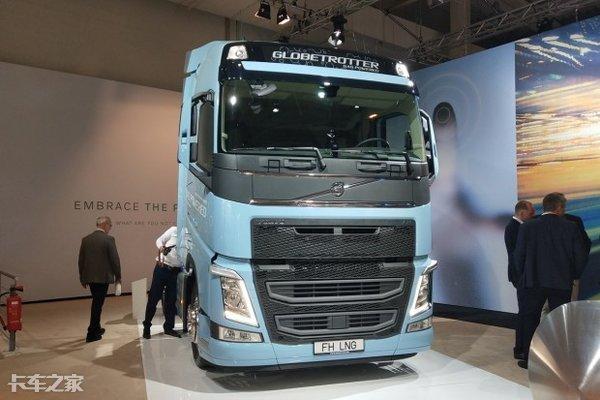 看完欧洲和国内的LNG重卡我发现一个问题：为啥气瓶位置不一样？