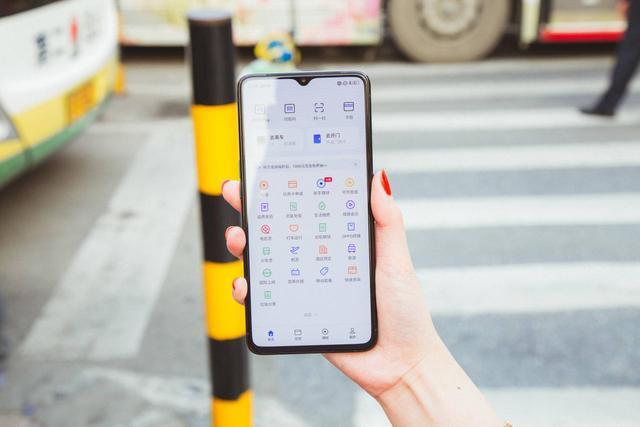 2019公认最具代表性的三款超主流旗舰，你是否已入手？