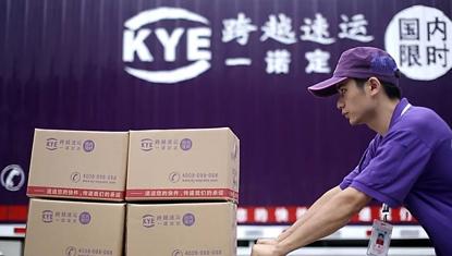 中国快递大黑马诞生：跨省8小时达速度超顺丰，吴京代言估值200亿