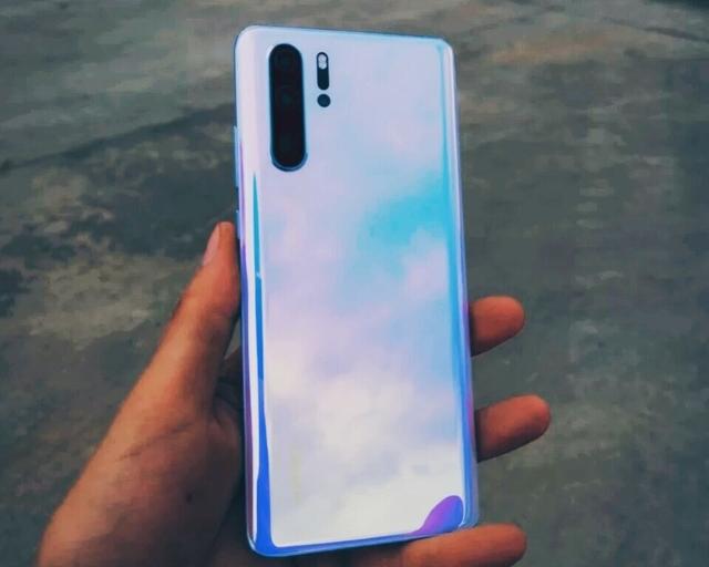 内行人公认的“几乎无差评”四款手机，其中华为就有两款