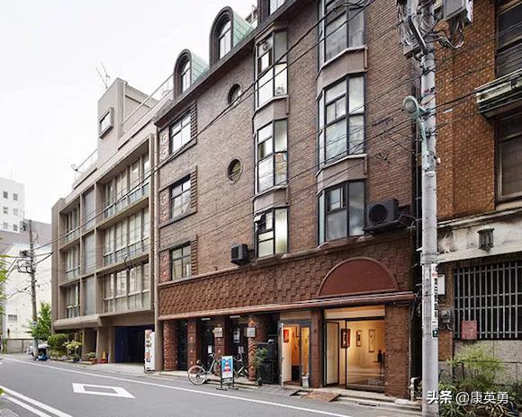 全球最赚钱书店，一周只卖一本书，占地仅有15平米