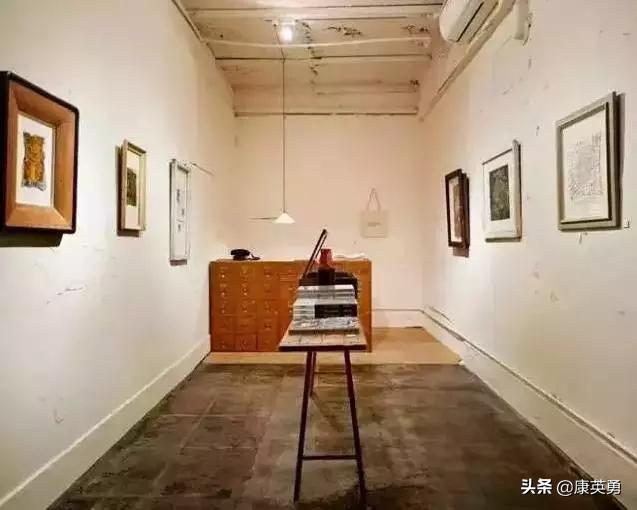 全球最赚钱书店，一周只卖一本书，占地仅有15平米