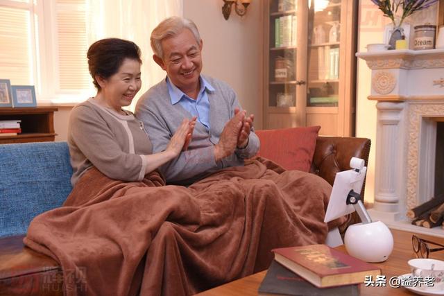 恰逢养老市场风口，智慧养老引入居家养老究竟有何优势？
