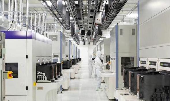 厉害！中国2nm芯片关键技术破冰，14纳米生产线量产将突破