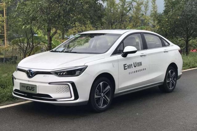 纯电续航突破600km，距离700km越来越近，是时候告别燃油车？