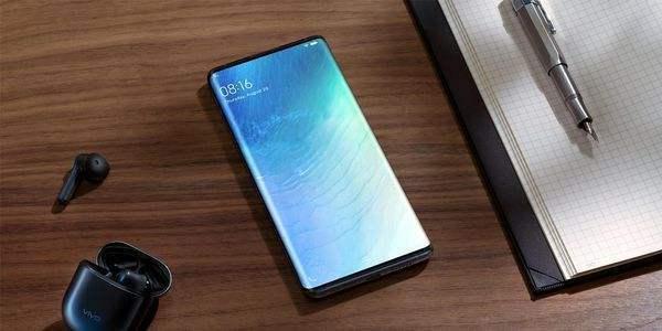 太美了！120°全视一体屏，先iPhone12完成了