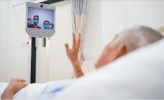 科技抗疫，新加坡医院将用机器人监测新冠患者，并送药送饭