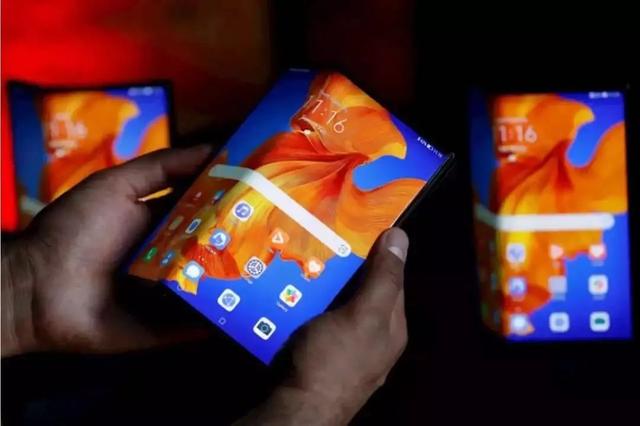 国产手机焦虑的一年，和失去的一个月