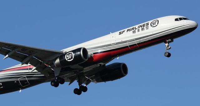 中国第一快递品牌：年赚6000亿是顺丰6倍，拥有33架飞机174列火车