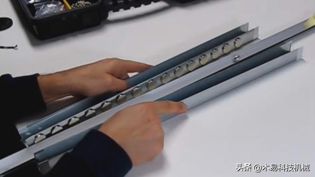 磁悬浮列车为啥那么快？国外小伙做模拟实验