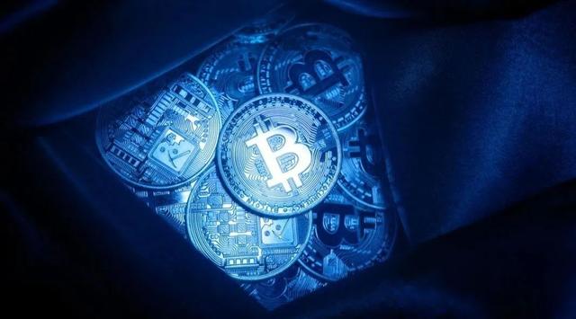 比特币暴跌，又信它是老鼠药了？这"00后"白手起家到现在身家万亿