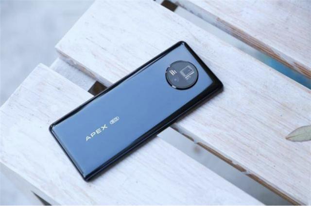vivo Apex2020发布，新机表现亮眼，这几方面都是惊喜