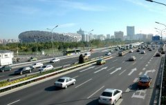 2月新能源乘用车销量同比降78%；第3批新能源车型目录发布；特斯拉2月产量超比