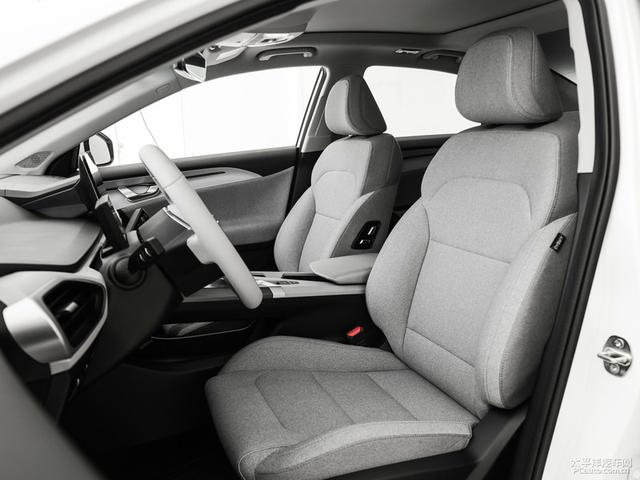 几何A推回购模式：7.99万购车/两年7折回购