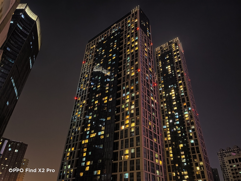 夜间 手持自动模式 主摄镜头