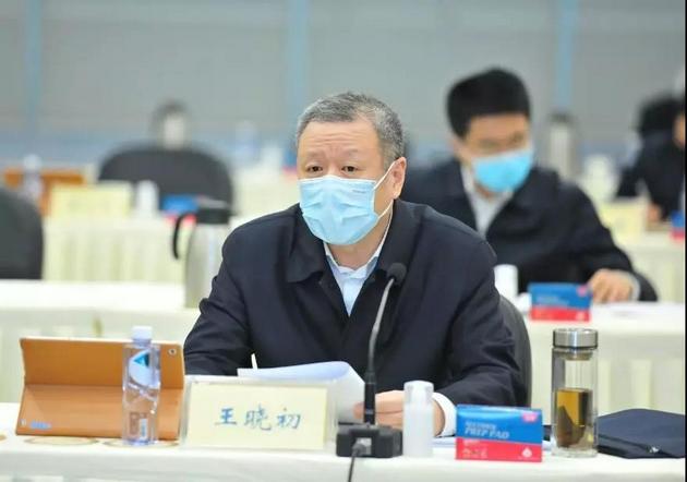 中国联通董事长王晓初：加快5G发展 提振5G信心