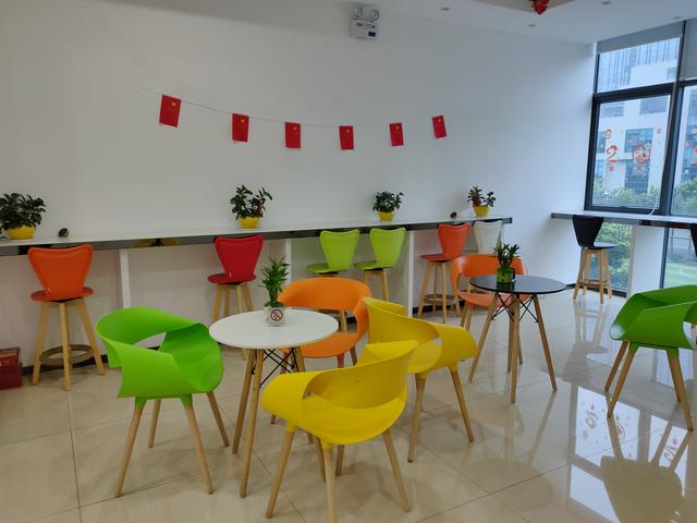 性价比不输小米？realme新款旗舰手机体验