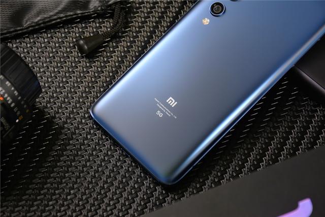 不惧行业寒冬，雷军给全国企业提出五个建议，并透露新机3月发布