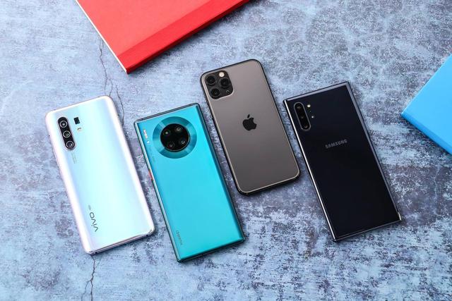 四大旗舰续航快充大比拼：电池大不一定续航长，快充不止看功率