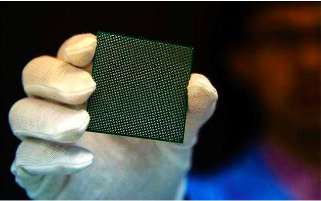 芯片制造的核心材料，被美法德日四国垄断，国产替代计划全面加速