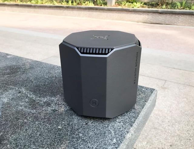独享网速，玩游戏就是爽：荣耀猎人游戏路由器评测