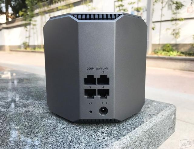 独享网速，玩游戏就是爽：荣耀猎人游戏路由器评测