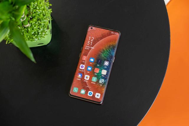 小米OPPO暴击华为软肋，2020年的旗舰机门槛再一次提高