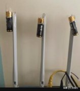 无线路由器天线上绑几个电池，真的会增强发射信号吗？