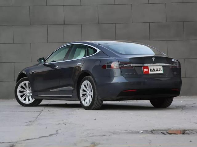 比亚迪汉EV即将上市，这些对手会瑟瑟发抖吗？